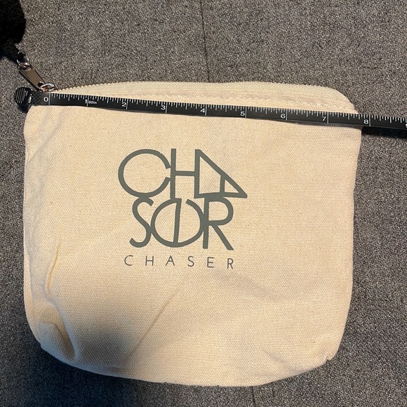 Chaser zip pouch, NWOT - Picture 3 of 5
